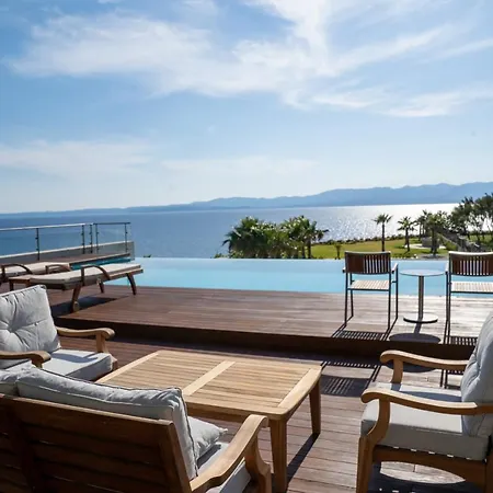 מלון On'live Çeşme