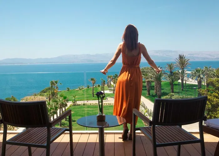 On'live Otel Çeşme